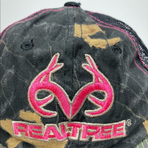 Realtree Pink Embroidered Logo w/Green & Pink Stitching Camouflage Hat for Kids - Picture 3 of 9